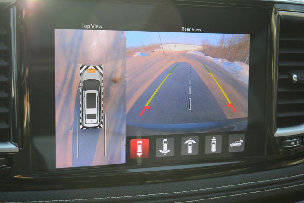 Used 2022 Chrysler Pacifica Limited image 18