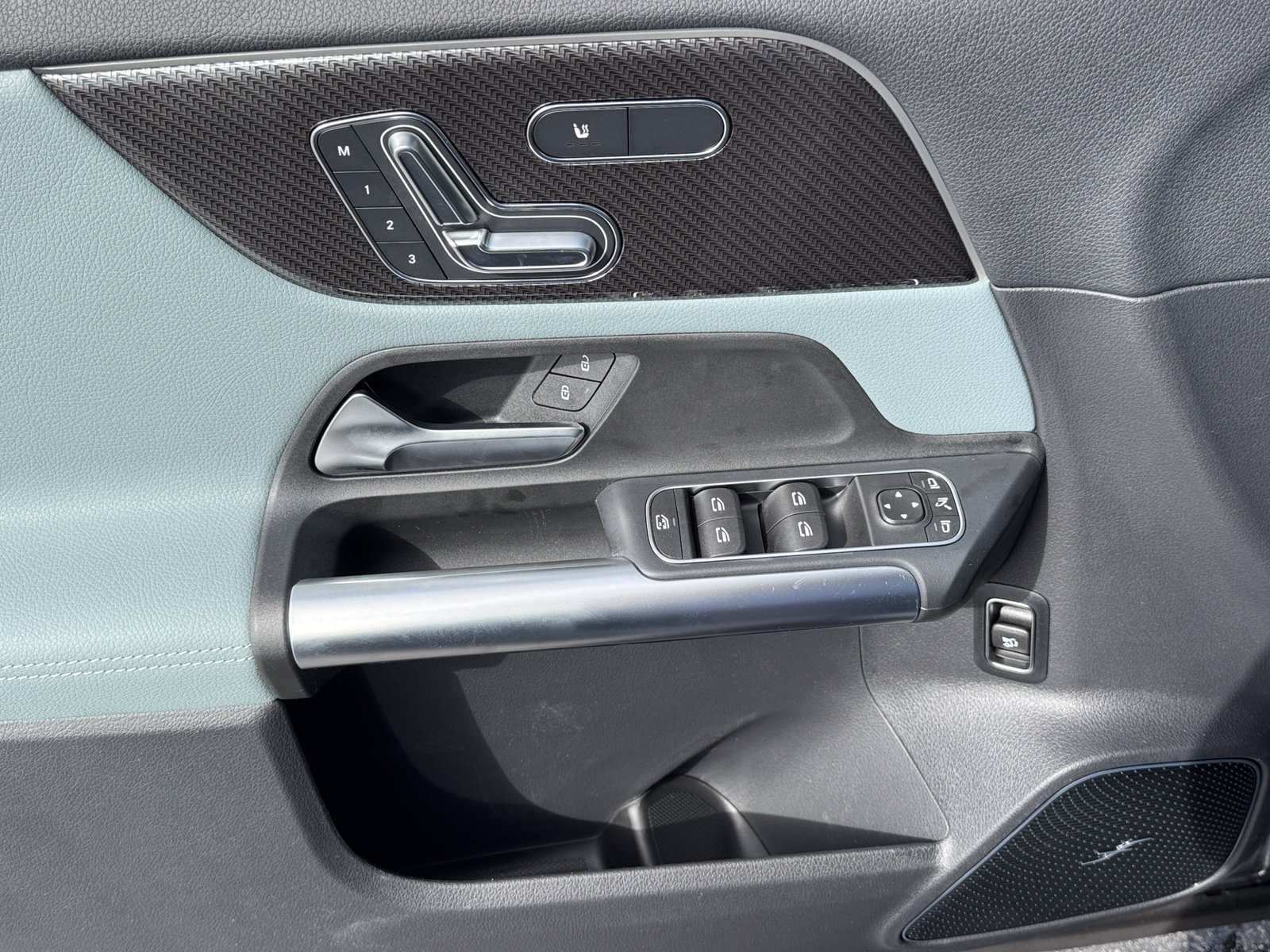 New 2026 Mercedes-Benz GLA 35 AMG 4MATIC image 9