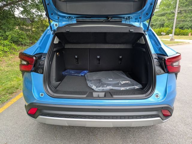 New 2026 Chevrolet Trax LT w/ Sunroof Package FWD image 27