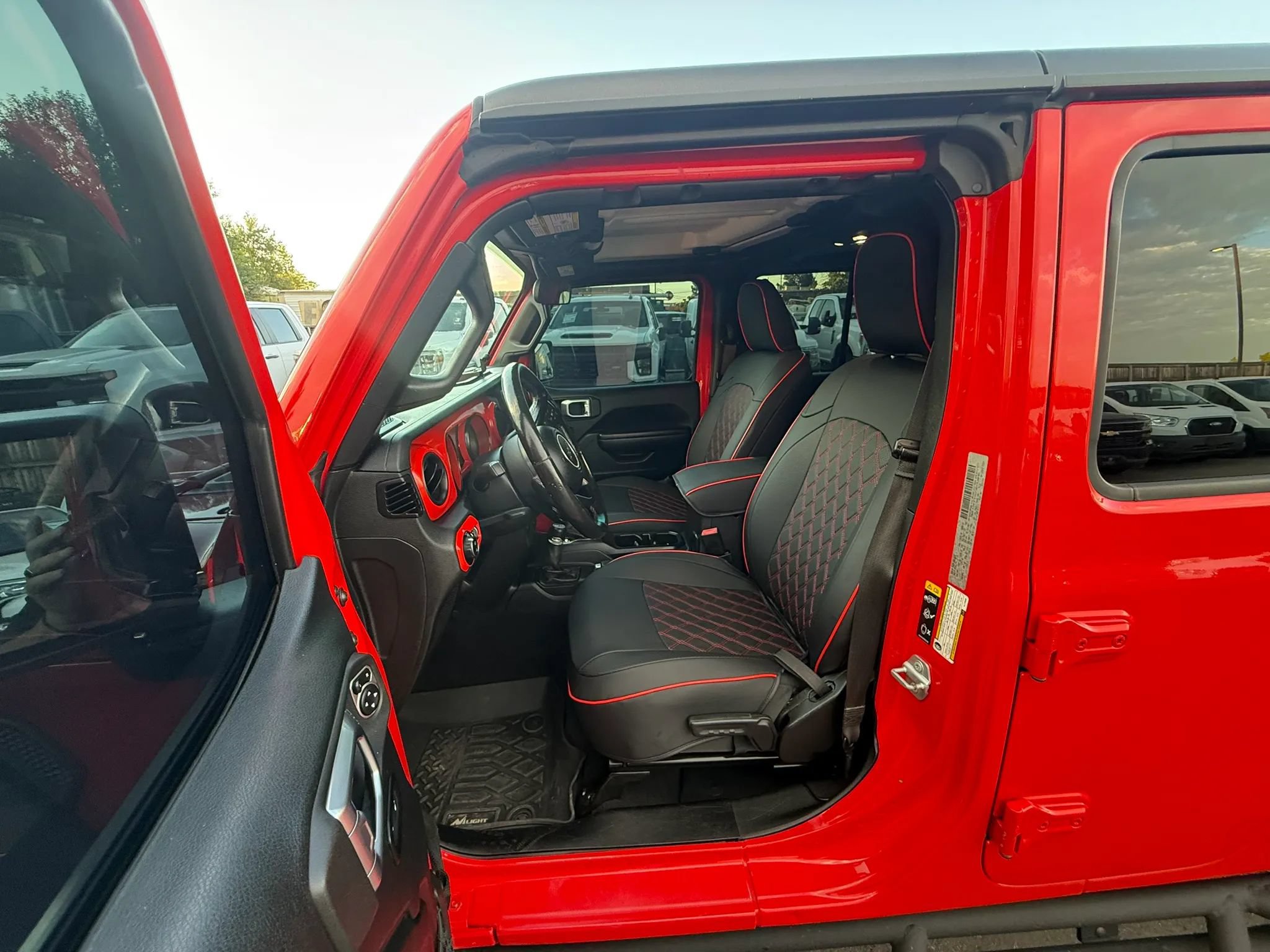 Used 2020 Jeep Gladiator Sport w/ Quick Order Package 24S AWD/4WD image 19