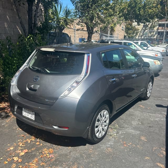 Used 2017 Nissan Leaf S w/ Charge Package FWD image 3