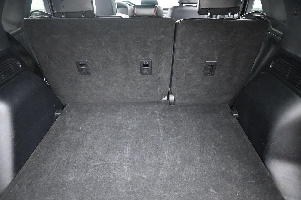 Used 2025 Ford Escape ST-Line FWD image 16