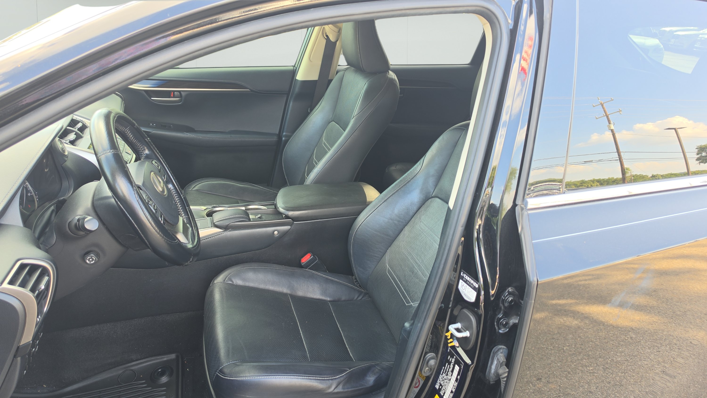 Used 2016 Lexus NX 200t FWD w/ Luxury Package image 9