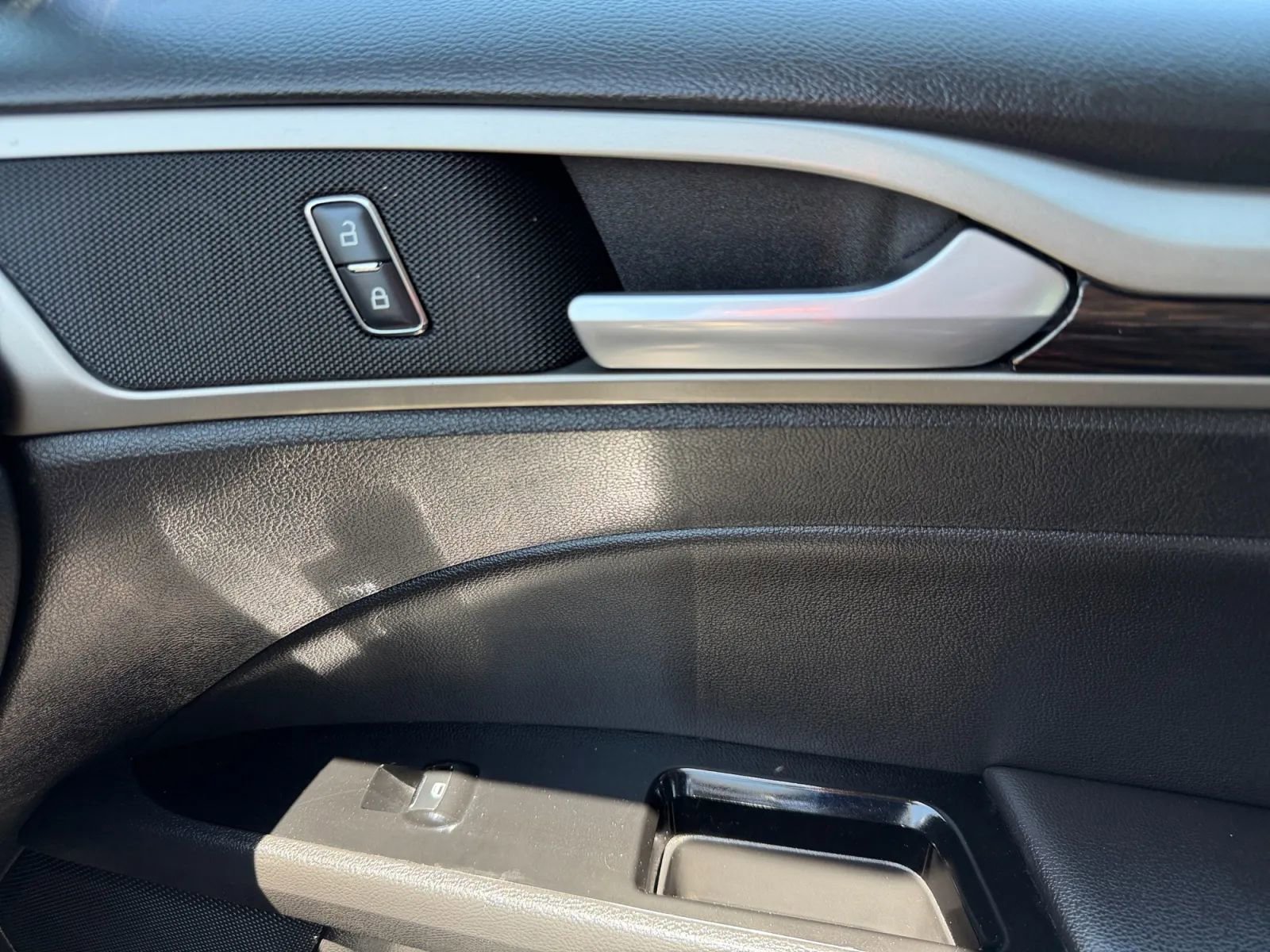 Used 2013 Ford Fusion SE FWD image 20