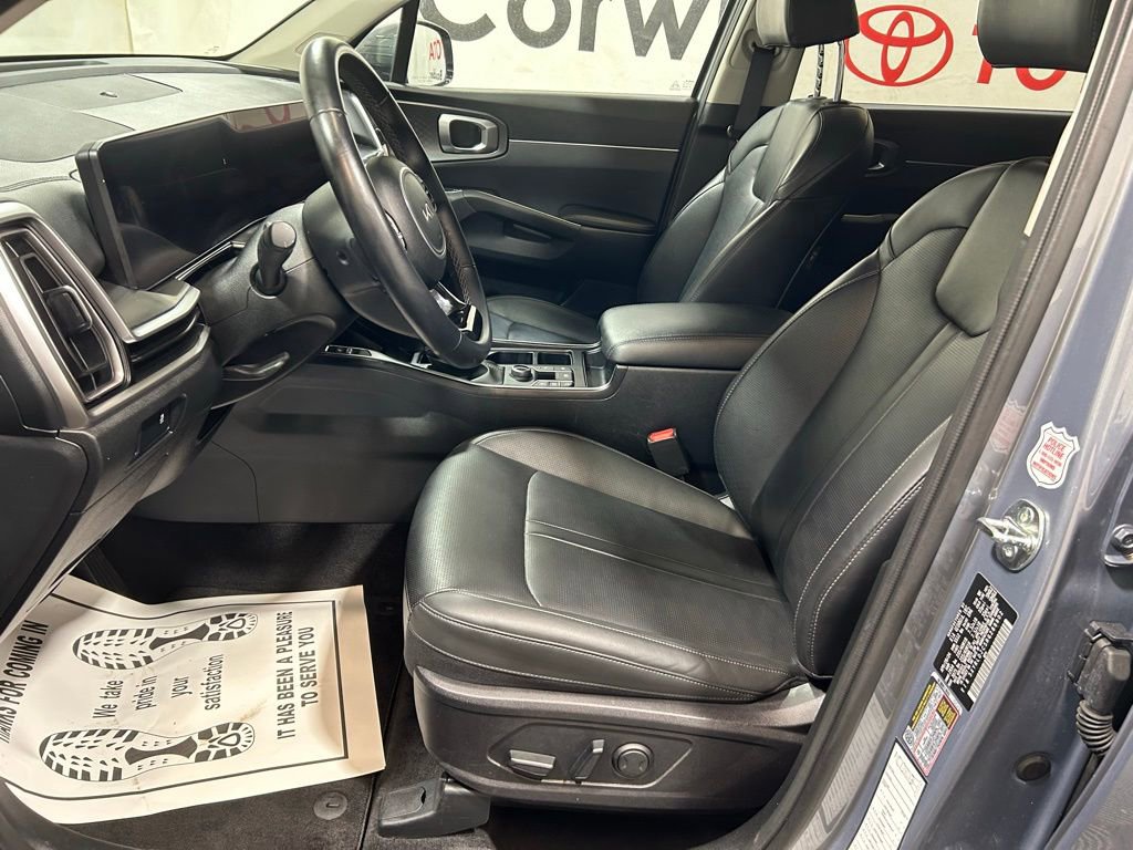 Used 2024 Kia Sorento S image 22