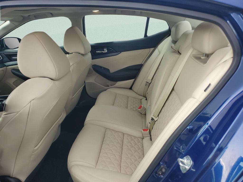 Used 2020 Nissan Maxima Platinum w/ Sport Mat Group FWD image 10