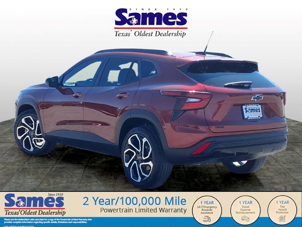Used 2025 Chevrolet Trax RS w/ Sunroof Package FWD image 5