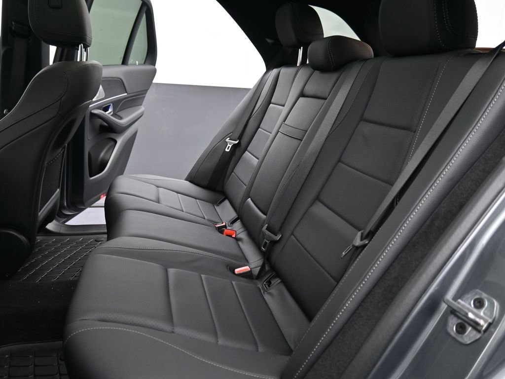 Used 2025 Mercedes-Benz GLE 350 4MATIC image 16