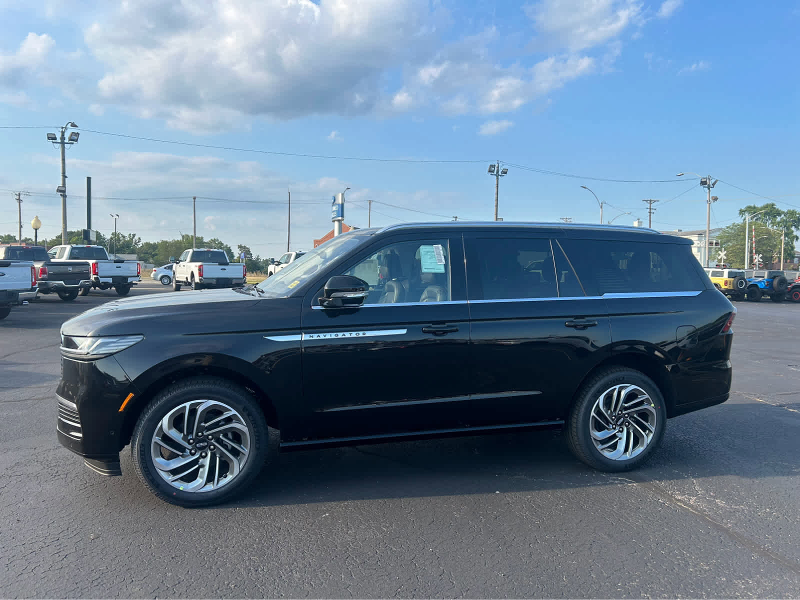 New 2025 Lincoln Navigator Reserve