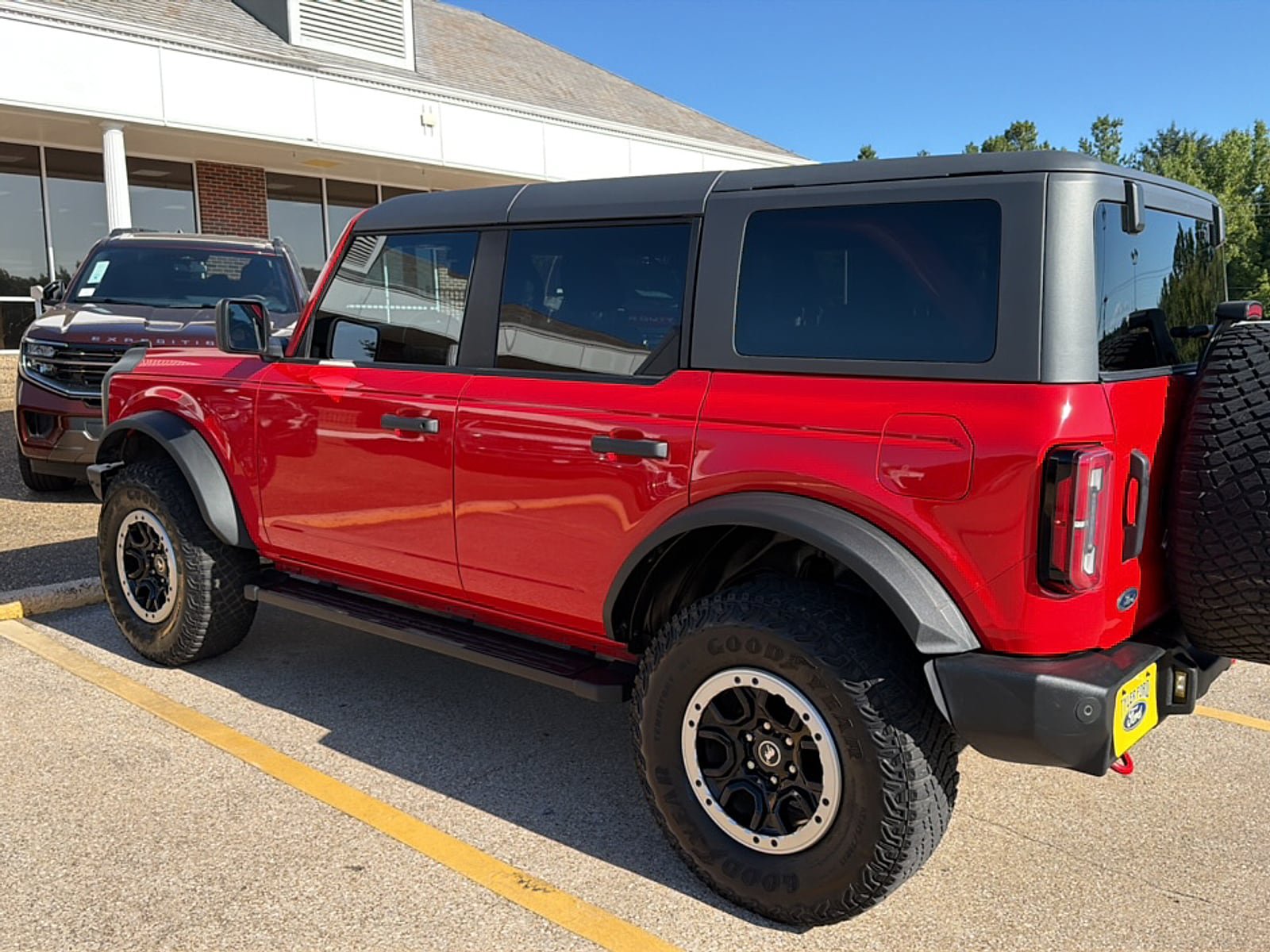 Used 2022 Ford Bronco Big Bend w/ Sasquatch Package AWD/4WD image 8