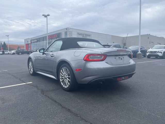 Used 2017 FIAT 124 Spider Classica image 5