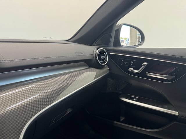 Used 2025 Mercedes-Benz C 300 Sedan image 42