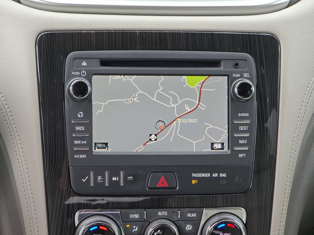 Used 2017 Chevrolet Traverse LT FWD image 7