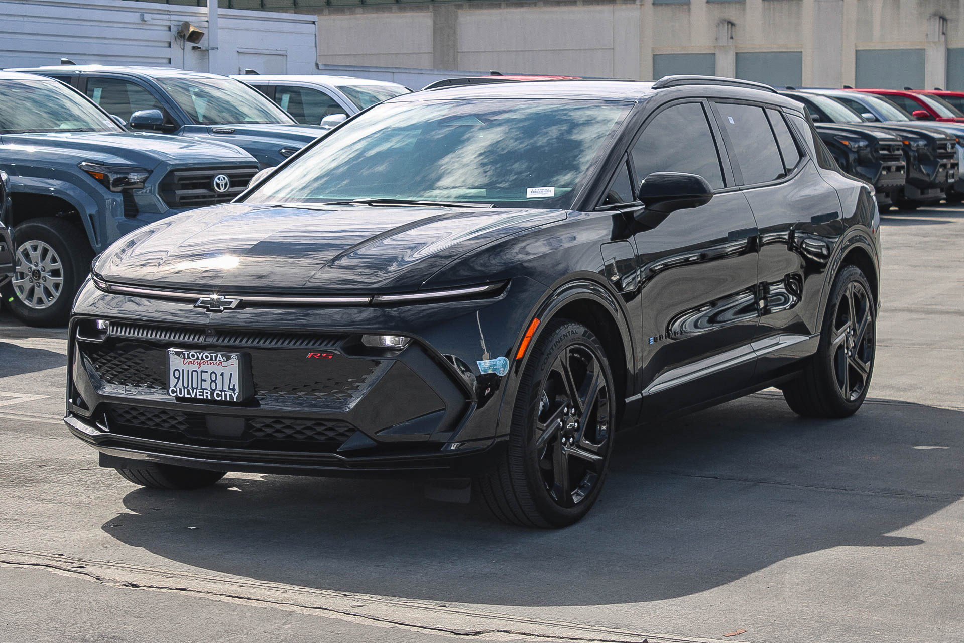 Used 2025 Chevrolet Equinox EV RS image 3
