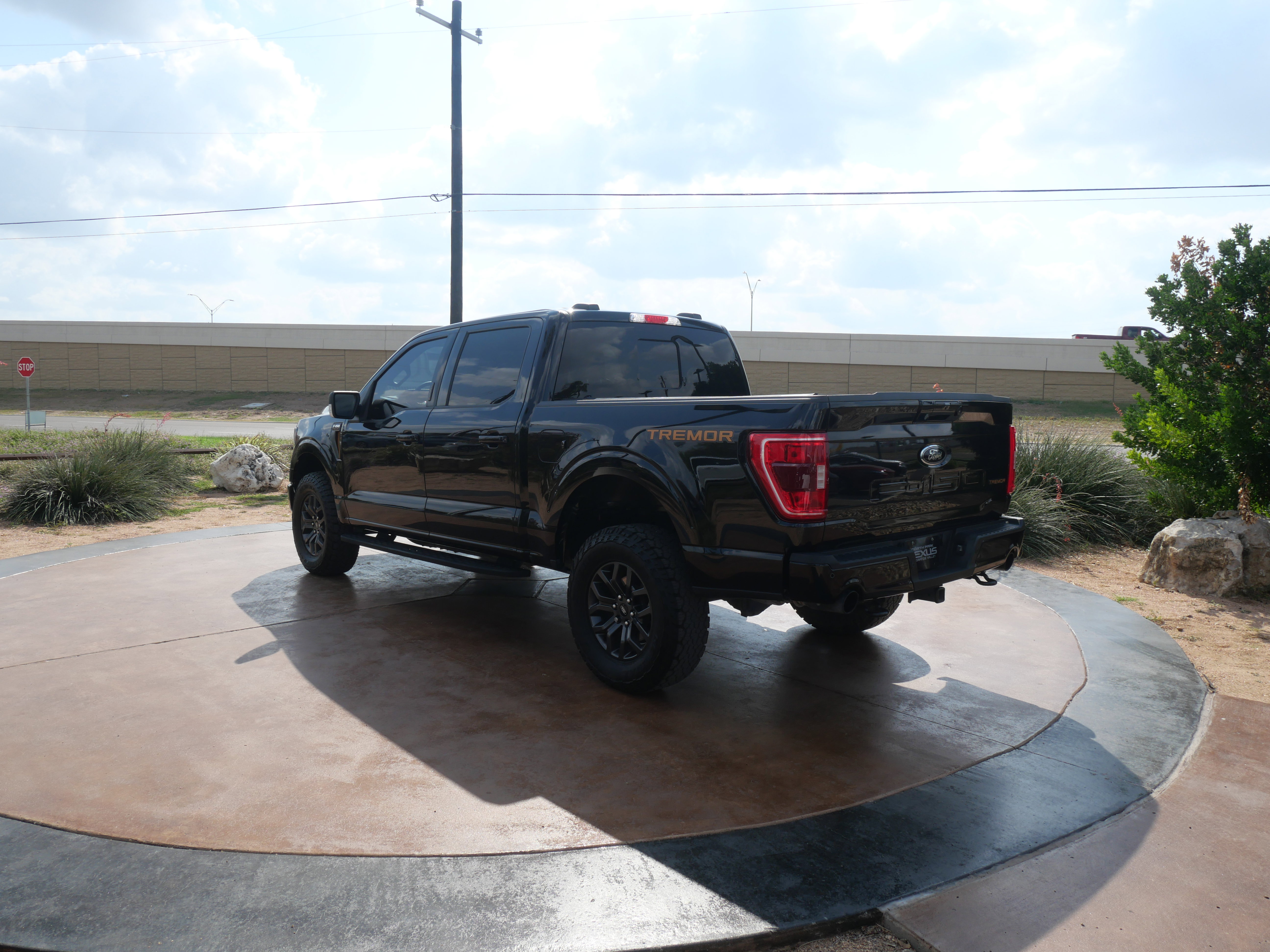 Used 2023 Ford F150 Tremor image 3
