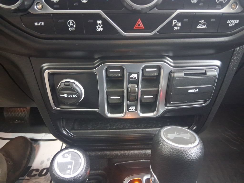 Used 2023 Jeep Wrangler Willys image 22