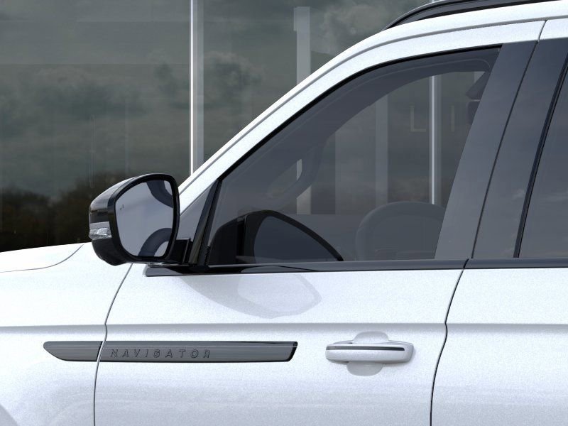 New 2026 Lincoln Navigator Reserve AWD/4WD image 21