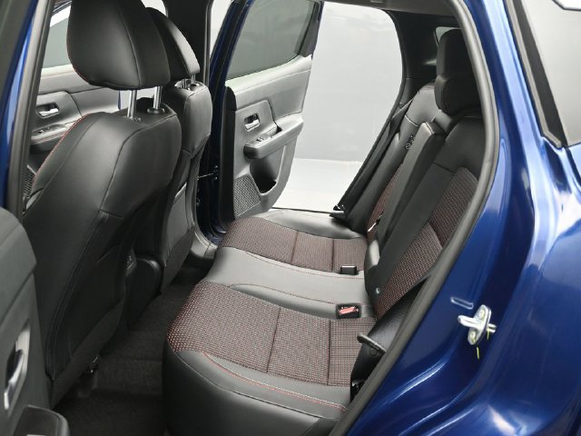 New 2026 Nissan Kicks SR FWD image 9