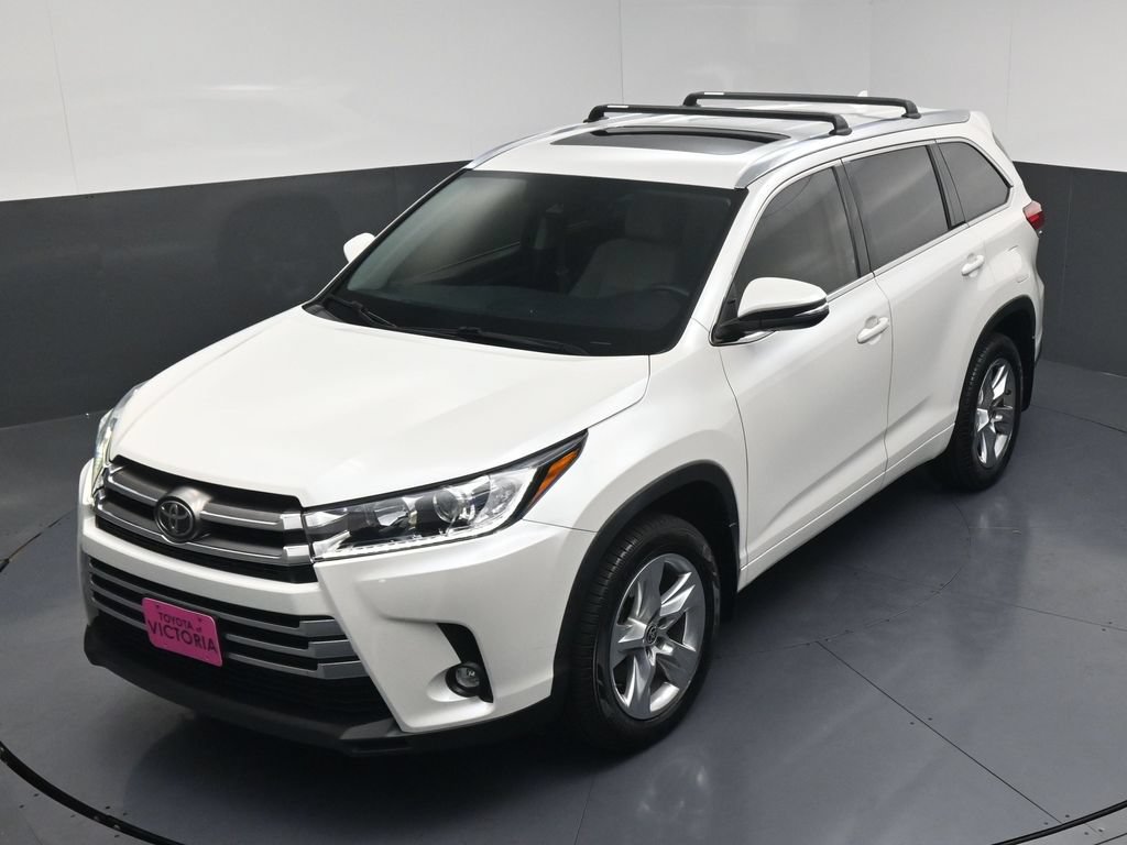 Used 2019 Toyota Highlander Limited FWD image 16