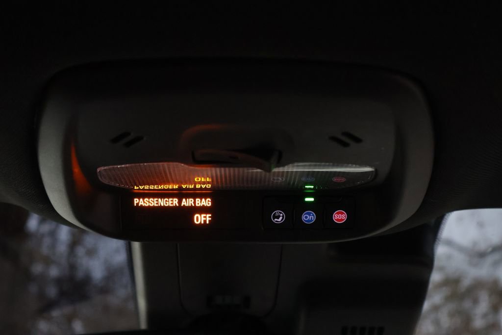 Used 2024 Chevrolet Trax RS image 37