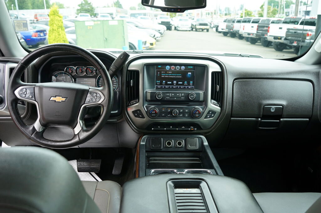 Used 2018 Chevrolet Silverado 1500 LTZ w/ LTZ Plus Package image 12