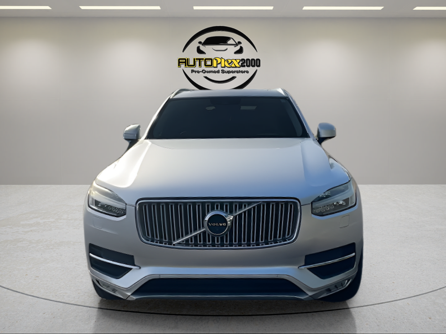 Used 2016 Volvo XC90 T6 Inscription w/ Vision Package AWD/4WD image 2