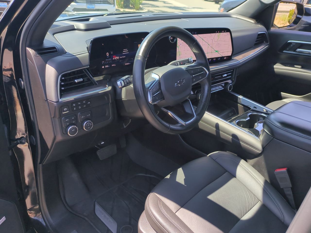 Used 2025 Chevrolet Tahoe Z71 w/ Comfort Package AWD/4WD image 10