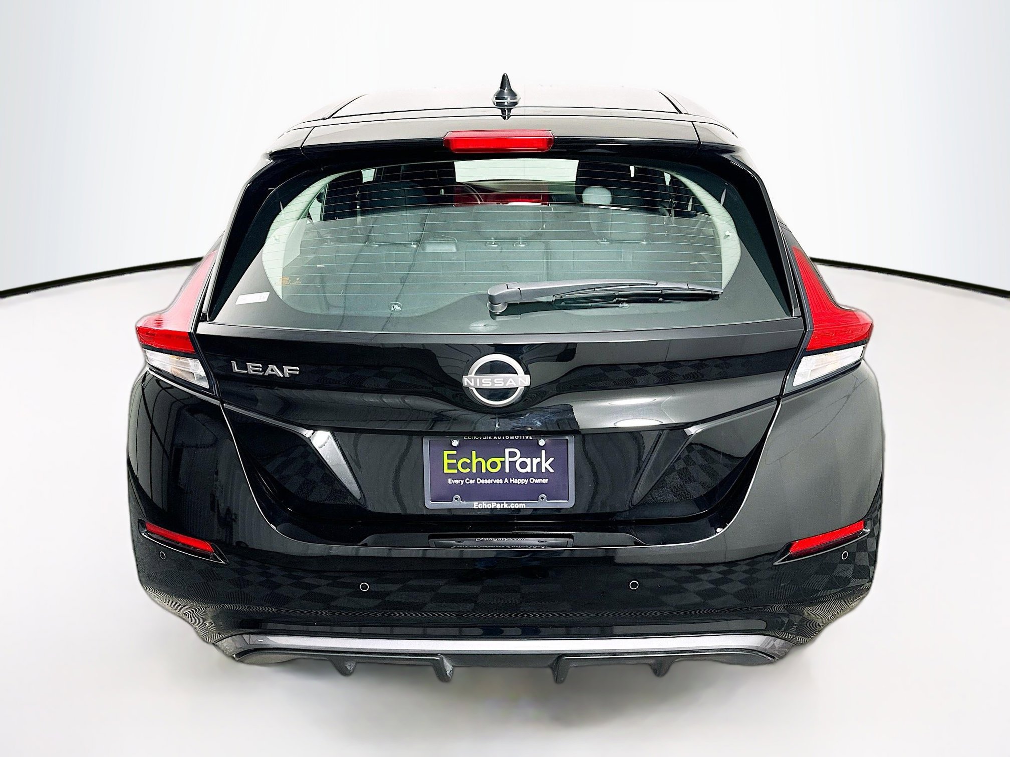 Used 2024 Nissan Leaf S image 7