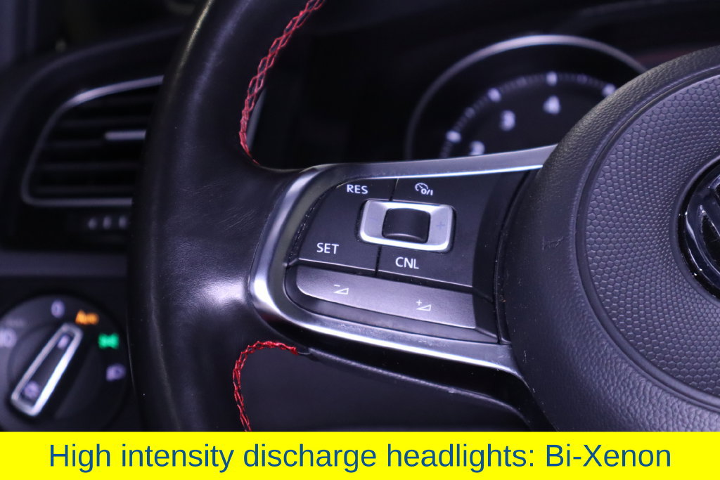 Used 2017 Volkswagen GTI SE FWD image 20