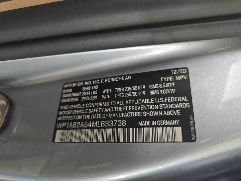 Certified 2021 Porsche Macan S AWD/4WD image 26