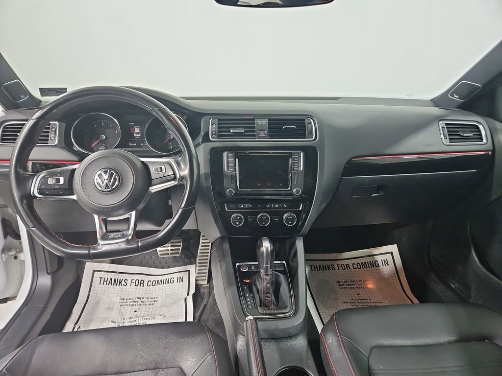 Used 2017 Volkswagen Jetta GLI image 12
