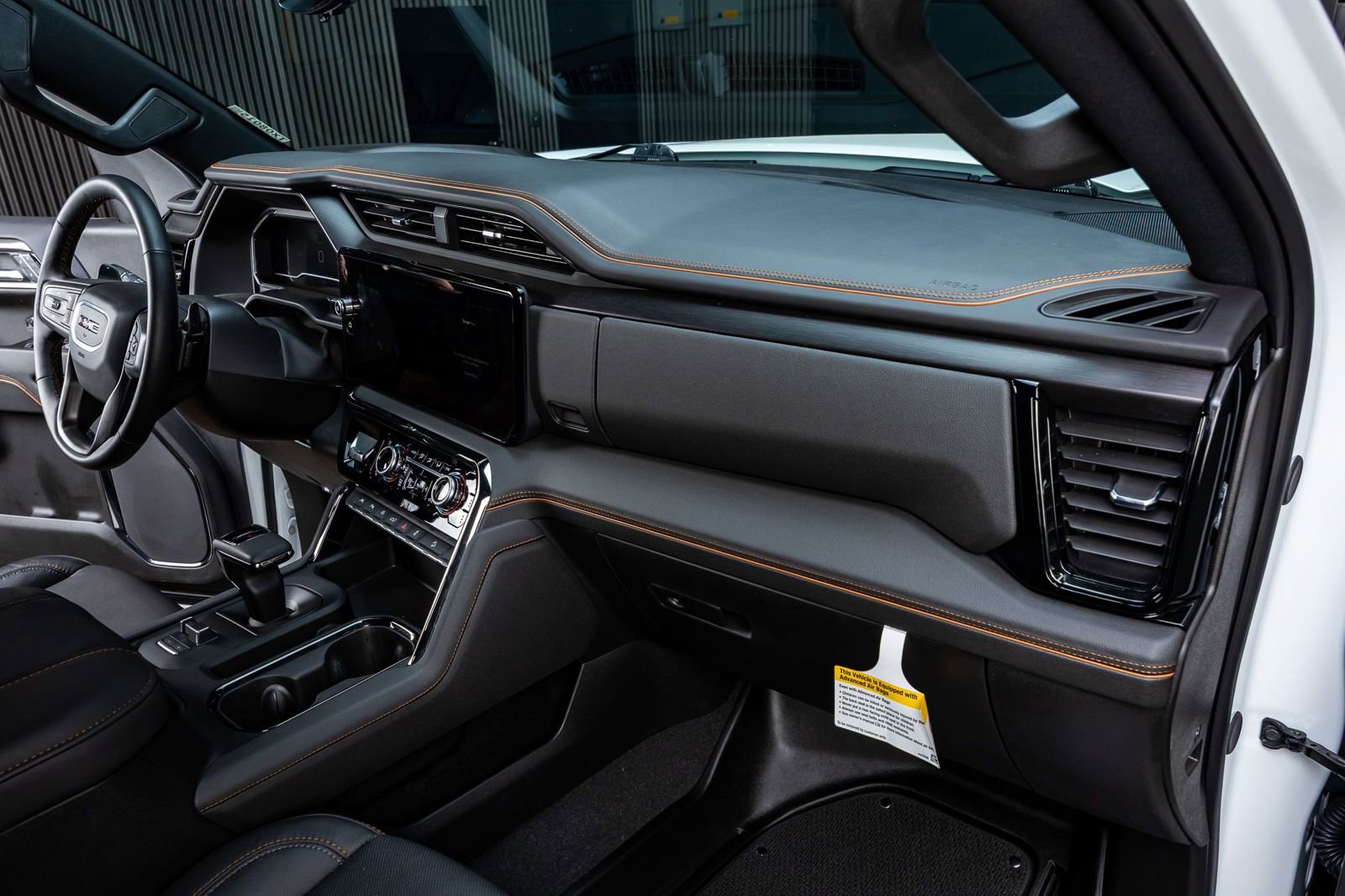 Used 2024 GMC Sierra 1500 AT4 w/ Technology Package image 18