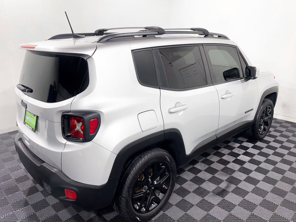 Used 2018 Jeep Renegade Altitude image 4
