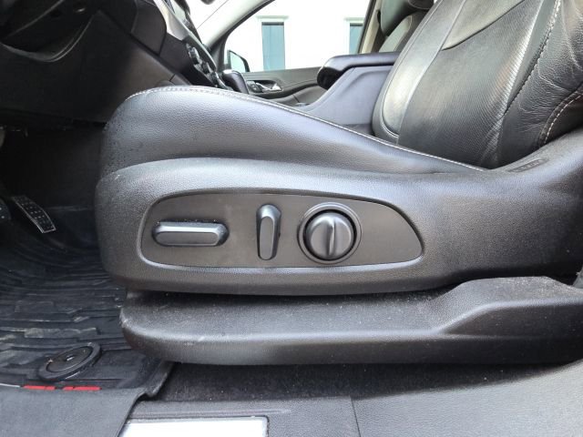 Used 2019 GMC Acadia SLT w/ LPO, Floor Liner Package image 24