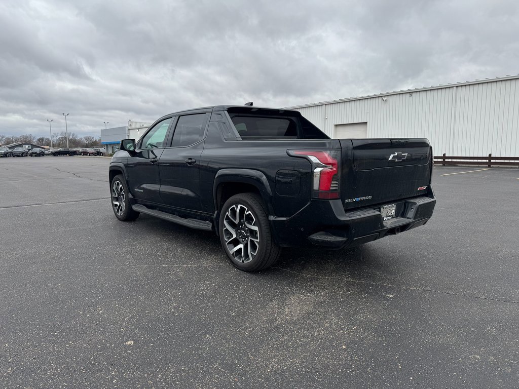 Used 2024 Chevrolet Silverado EV RST image 3