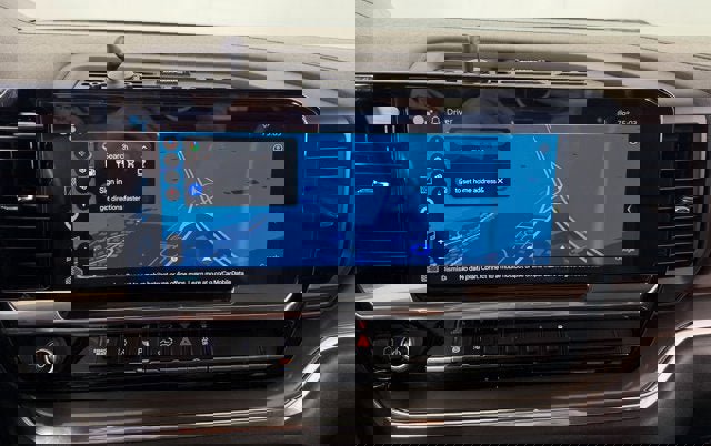 Used 2024 Chevrolet Silverado 3500 High Country w/ Technology Package AWD/4WD image 12