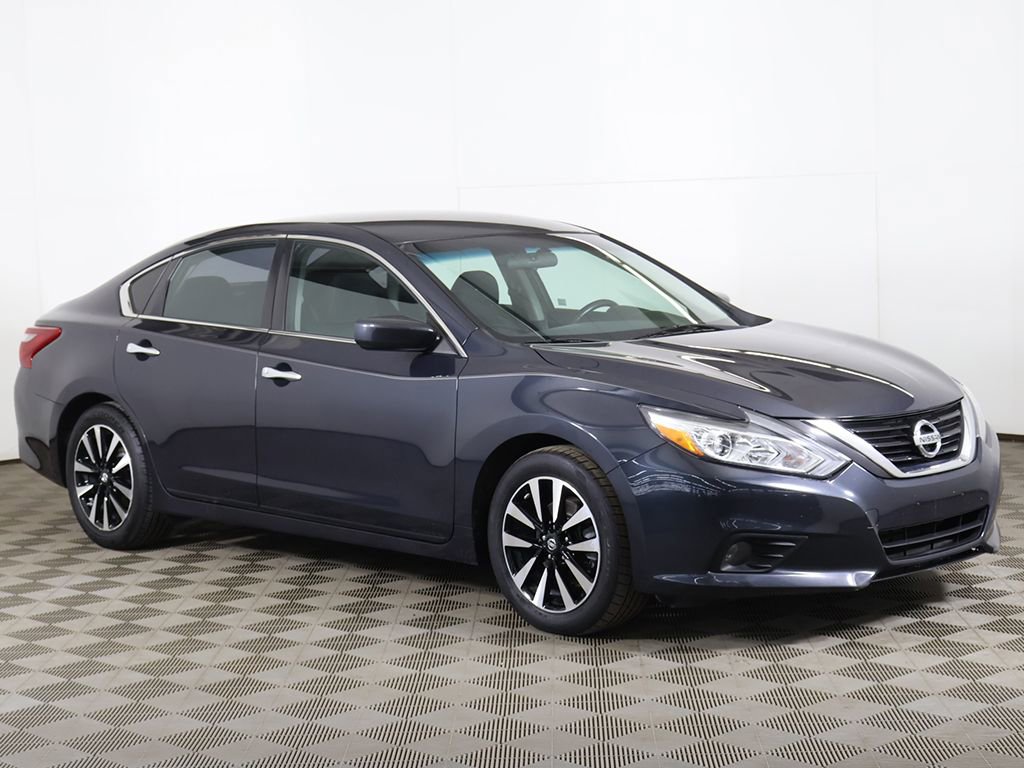 Used 2018 Nissan Altima 2.5 SV image 2