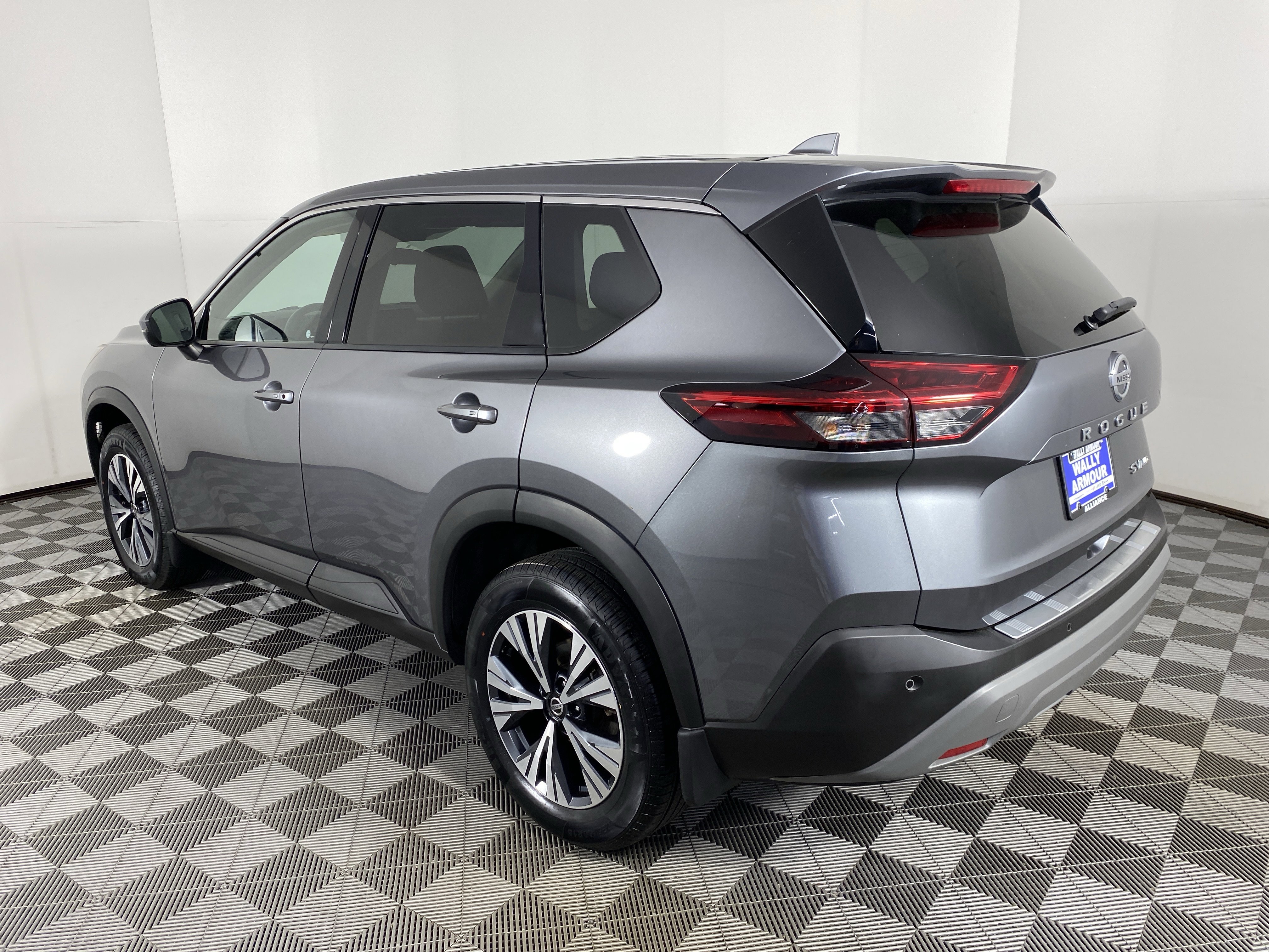 Used 2021 Nissan Rogue SV AWD/4WD image 7
