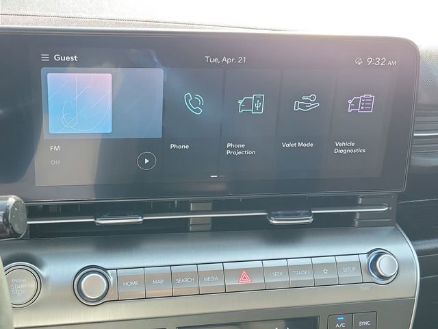 Used 2025 Hyundai Kona SEL FWD image 11