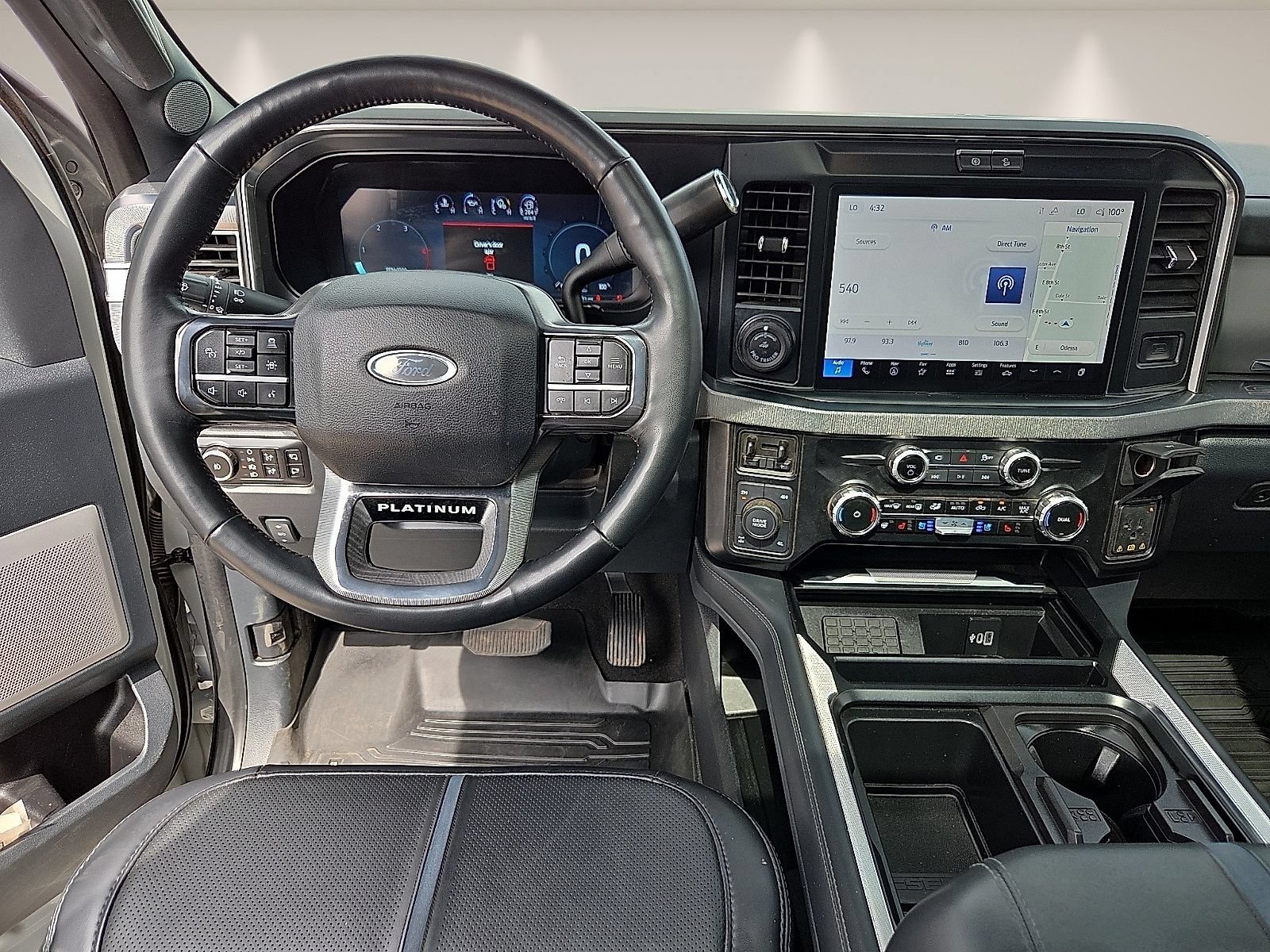Used 2025 Ford F250 Platinum AWD/4WD image 13