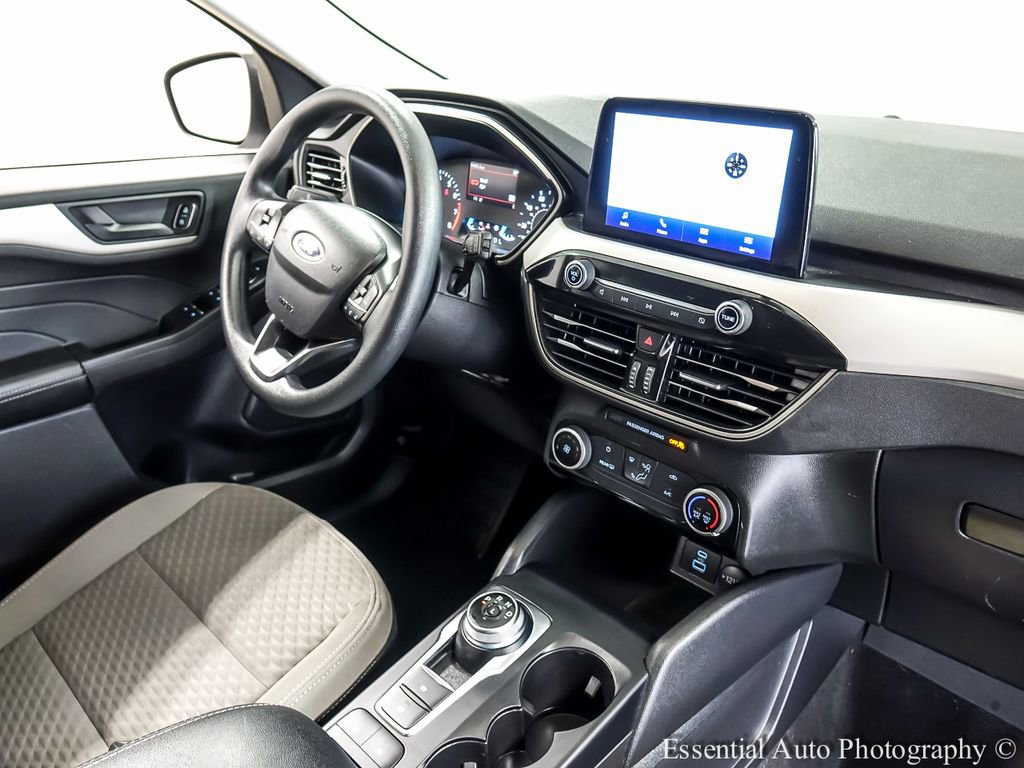 Used 2022 Ford Escape SE image 24