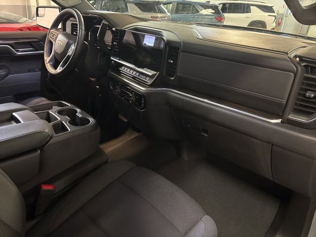 Used 2023 Chevrolet Silverado 1500 LT image 30