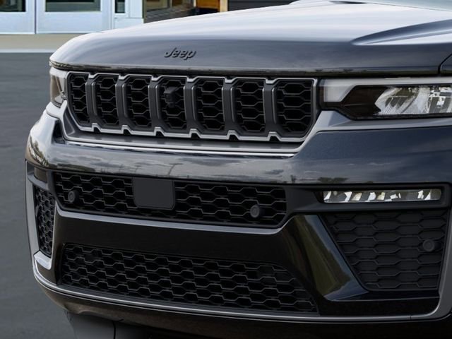 New 2026 Jeep Grand Cherokee Limited image 11