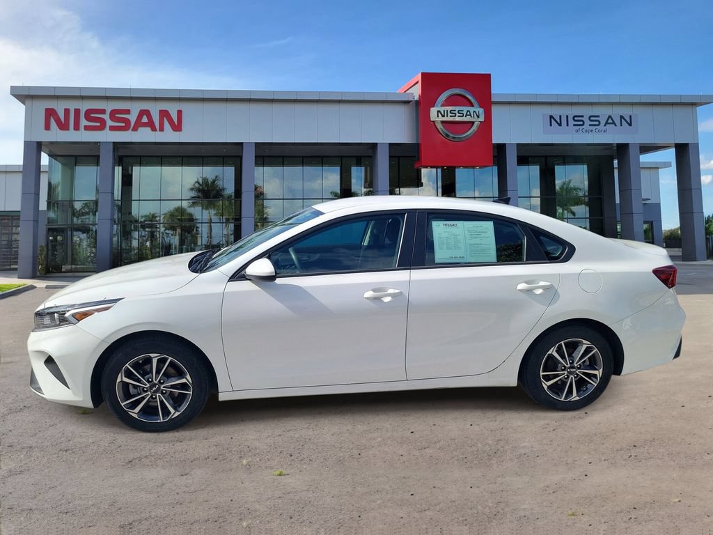 Used 2023 Kia Forte LXS FWD image 5