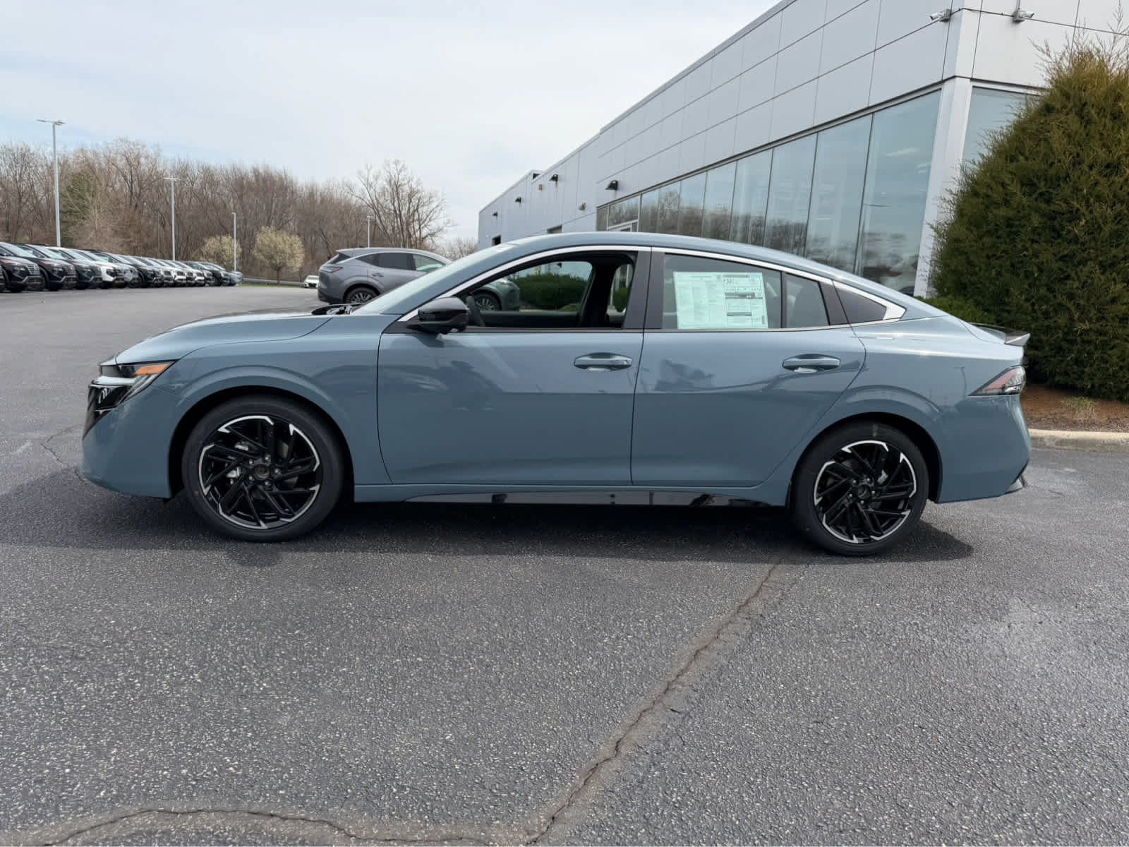 New 2026 Nissan Sentra SR w/ SR Premium Package FWD image 4