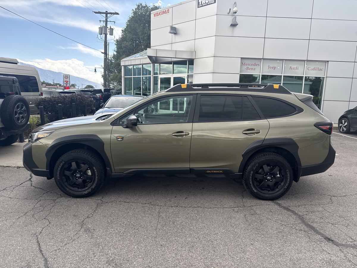 Used 2025 Subaru Outback Wilderness AWD/4WD image 9