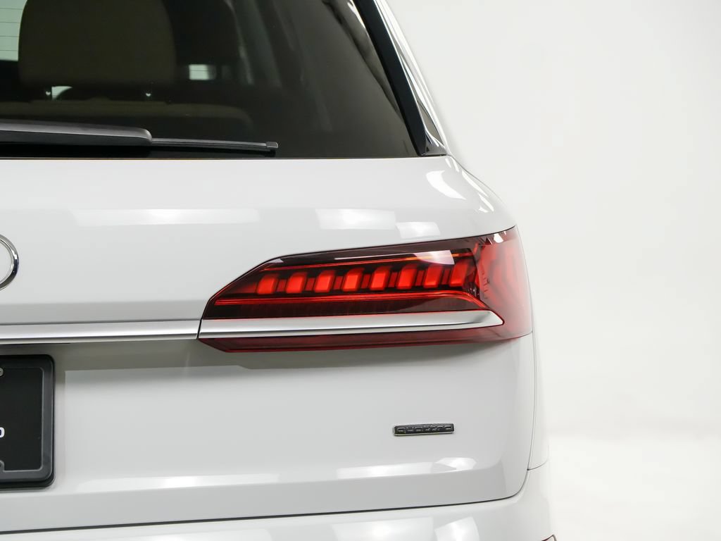 Used 2021 Audi Q7 3.0T Premium w/ Convenience Package AWD/4WD image 12
