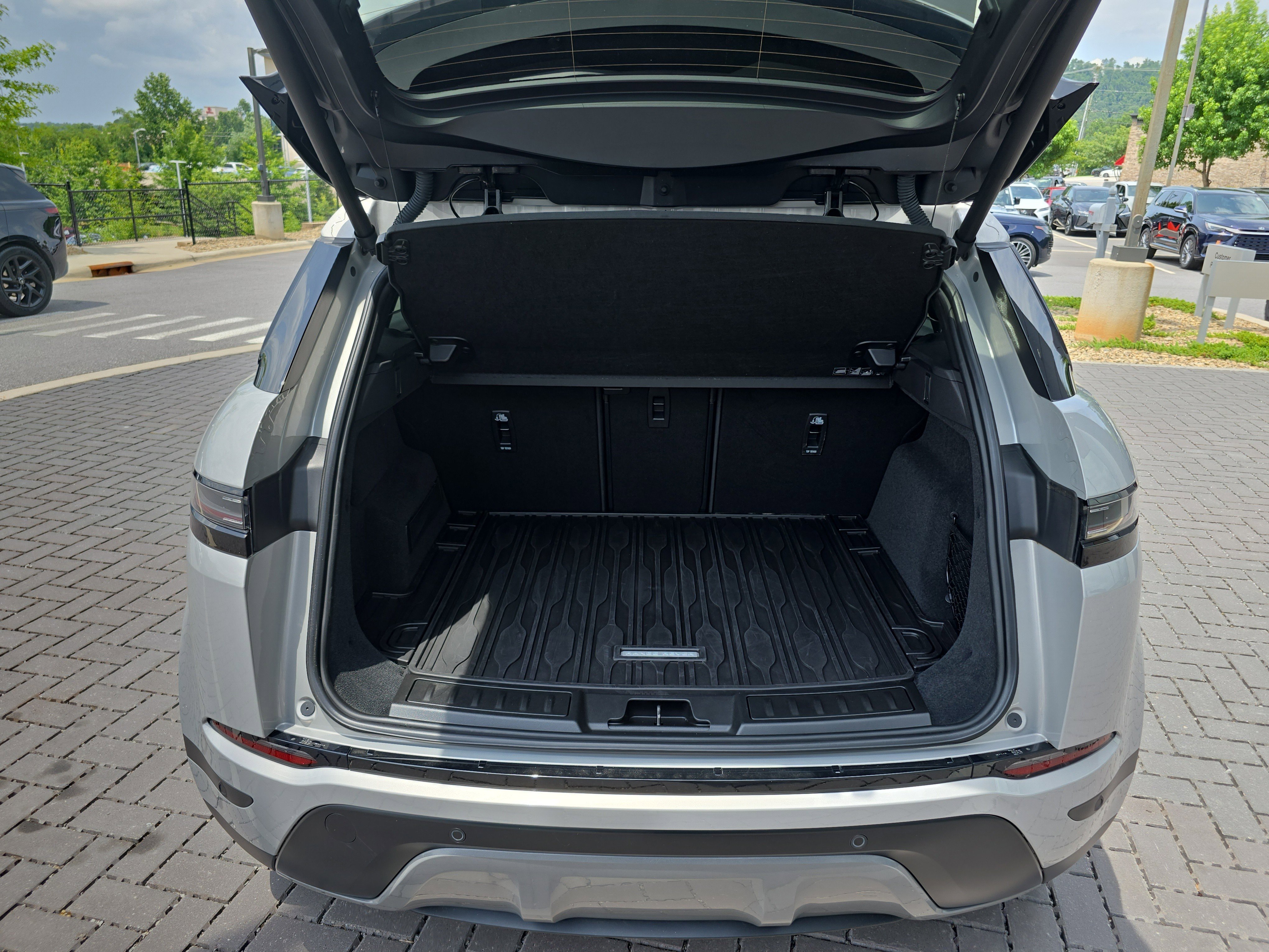 Certified 2025 Land Rover Range Rover Evoque S AWD/4WD image 7