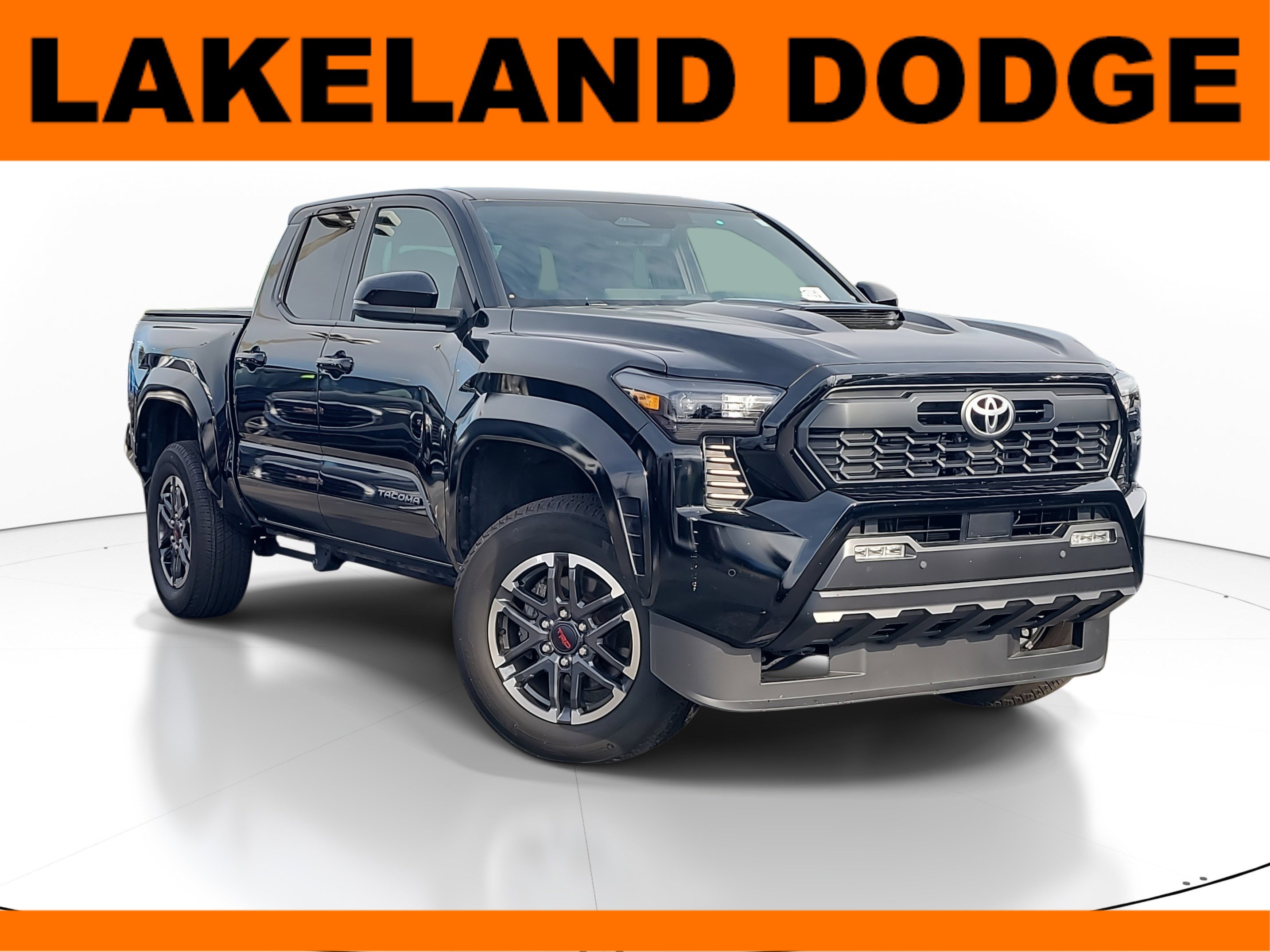 Used 2024 Toyota Tacoma TRD Sport w/ TRD Sport Upgrade Package image 1