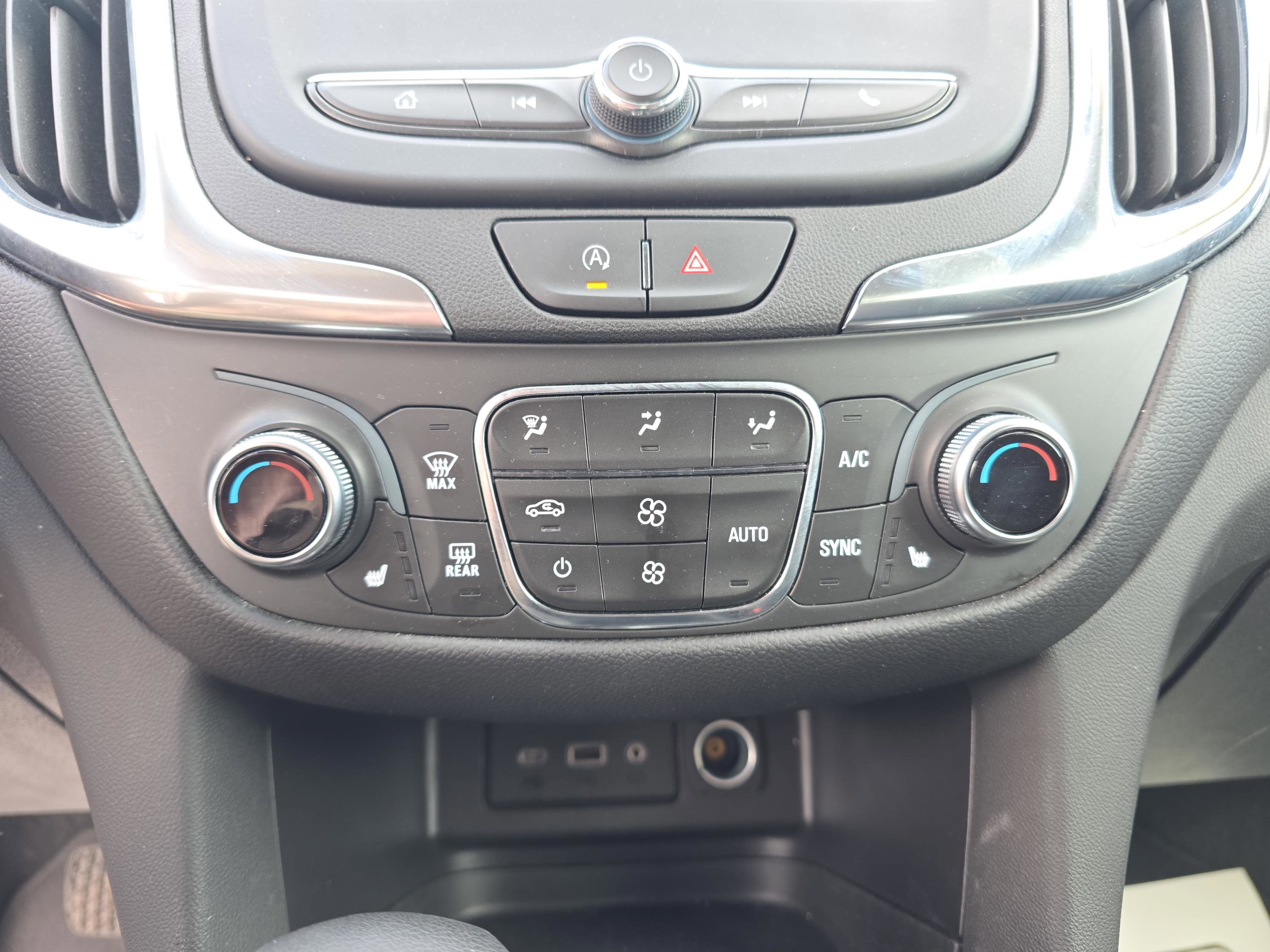 Used 2024 Chevrolet Equinox LT image 24